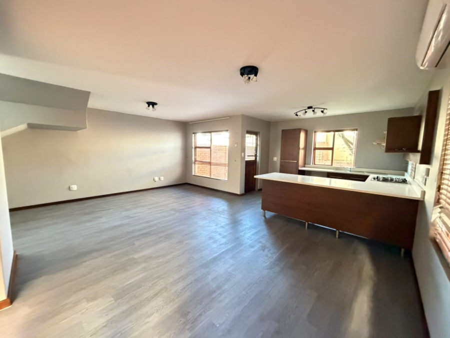To Let 3 Bedroom Property for Rent in Country View Estate Gauteng