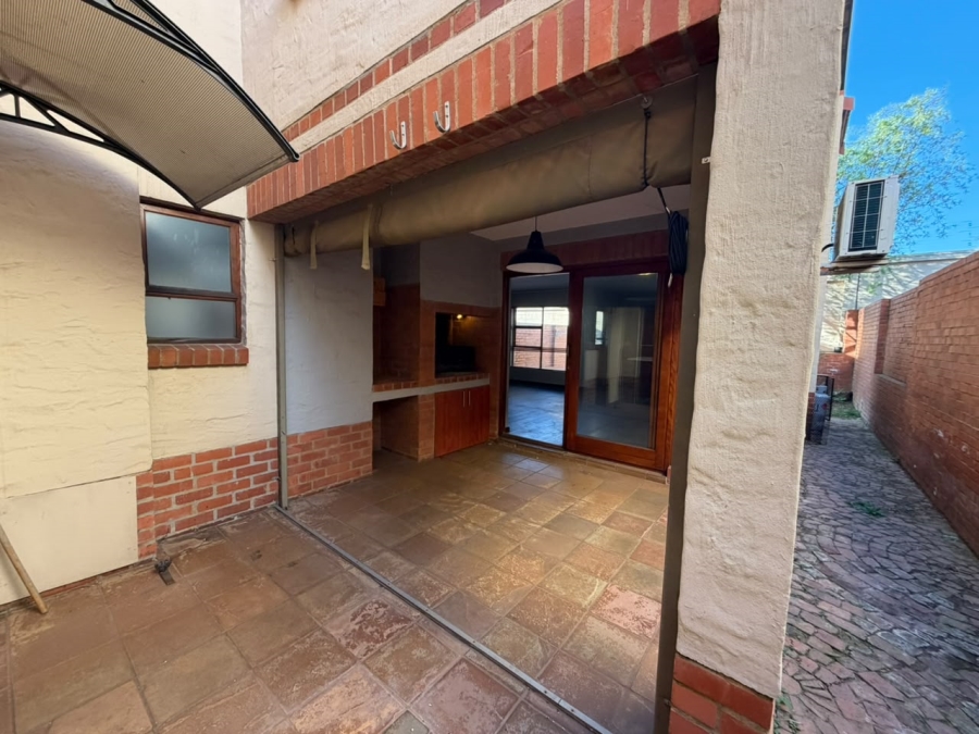 To Let 3 Bedroom Property for Rent in Country View Estate Gauteng