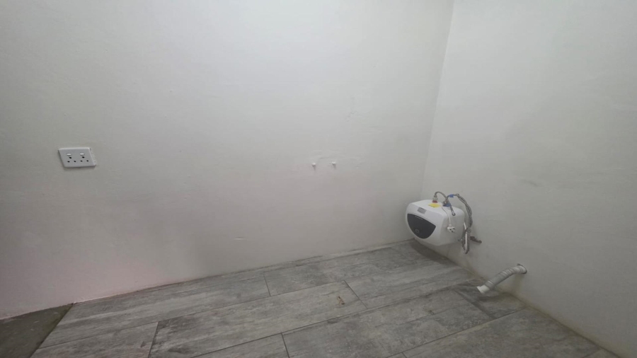 To Let Commercial Property for Rent in Northmead Gauteng
