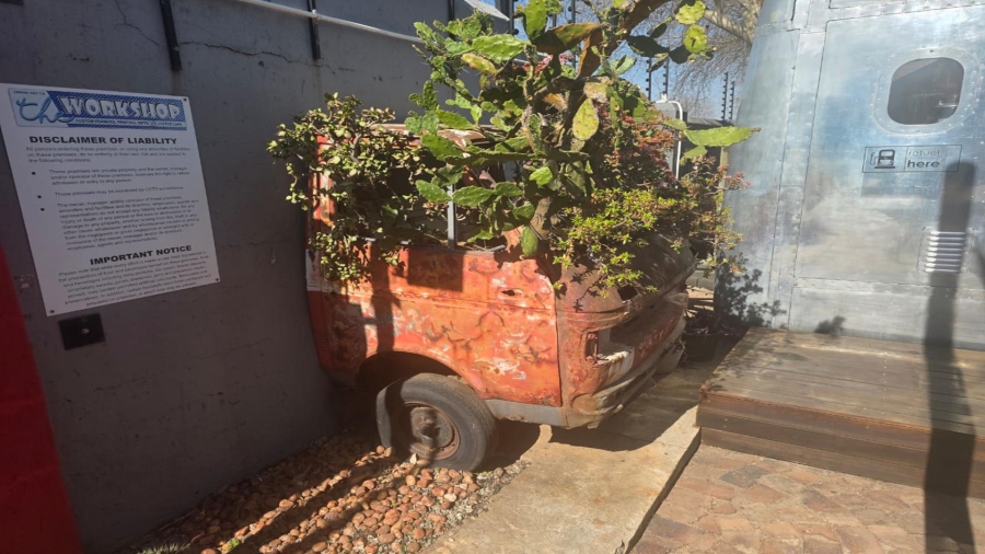 To Let Commercial Property for Rent in Northmead Gauteng