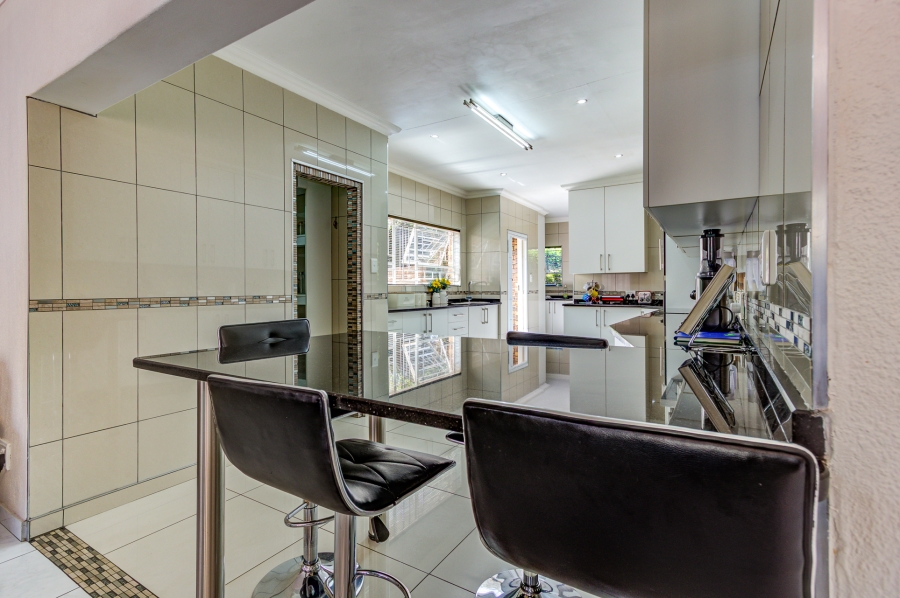 4 Bedroom Property for Sale in Farrarmere Gauteng