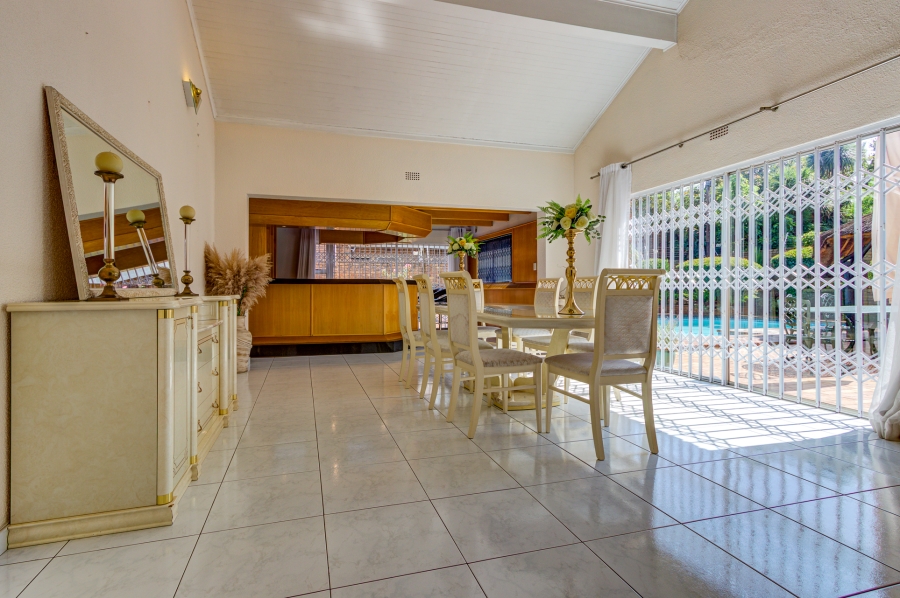 4 Bedroom Property for Sale in Farrarmere Gauteng