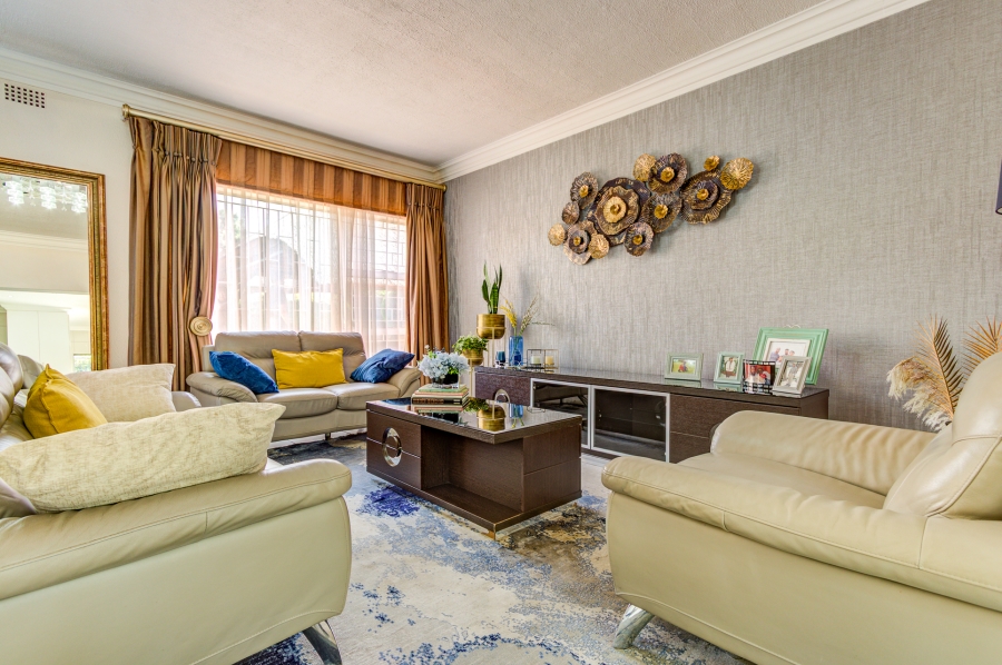 4 Bedroom Property for Sale in Farrarmere Gauteng