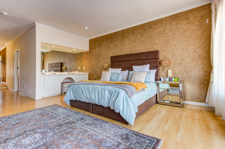 4 Bedroom Property for Sale in Farrarmere Gauteng