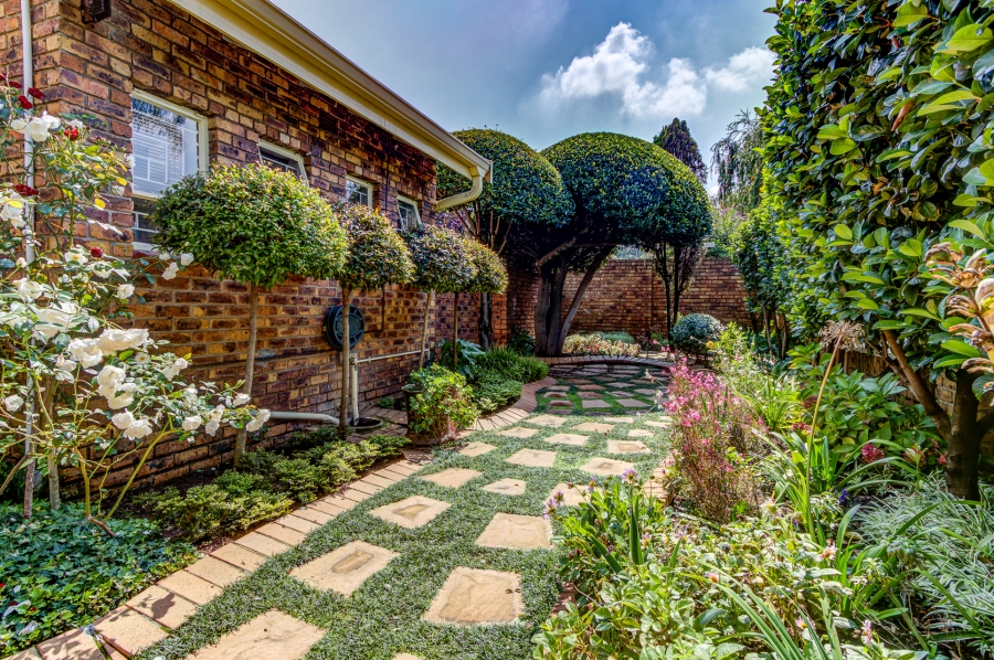 4 Bedroom Property for Sale in Farrarmere Gauteng