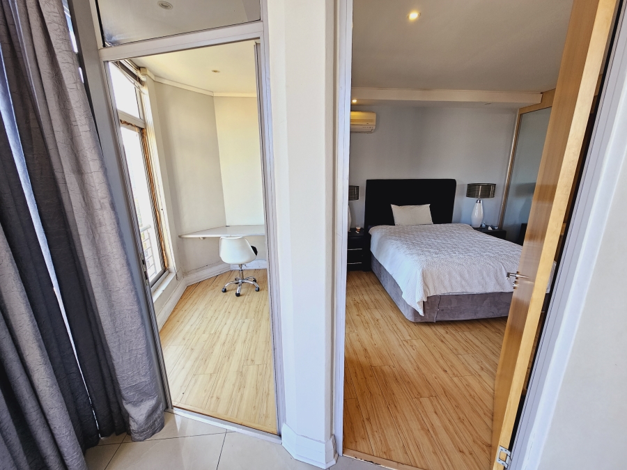 To Let 2 Bedroom Property for Rent in Sandown Gauteng