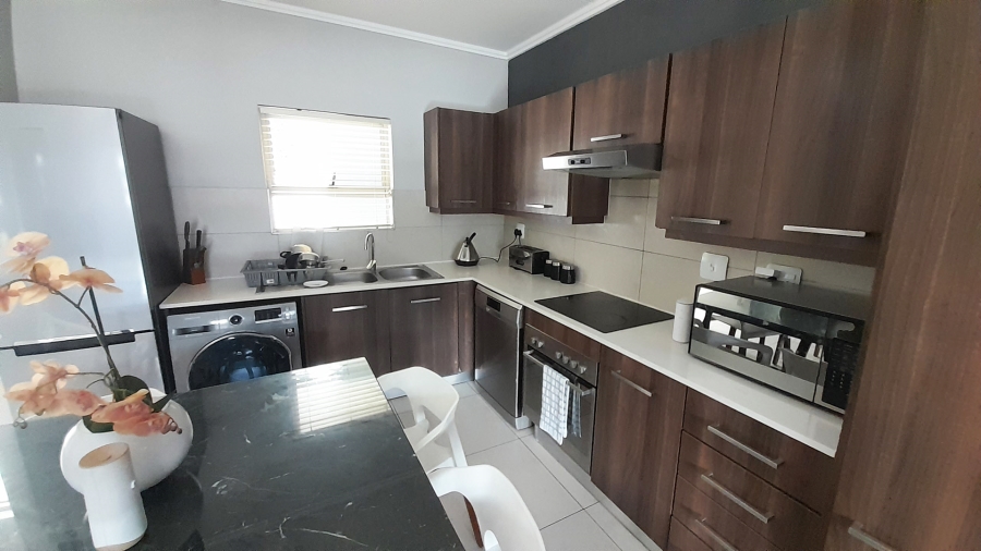 To Let 2 Bedroom Property for Rent in Sandown Gauteng