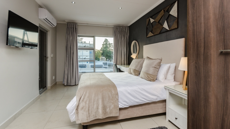 To Let 2 Bedroom Property for Rent in Sandown Gauteng