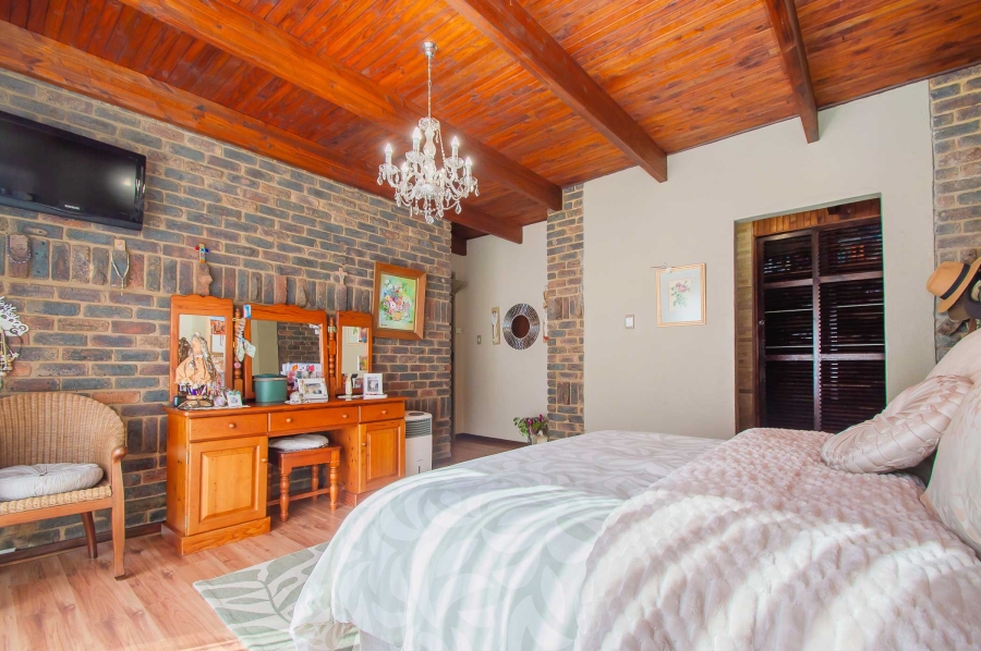 3 Bedroom Property for Sale in Bronberrick Gauteng