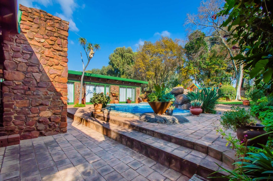 3 Bedroom Property for Sale in Bronberrick Gauteng