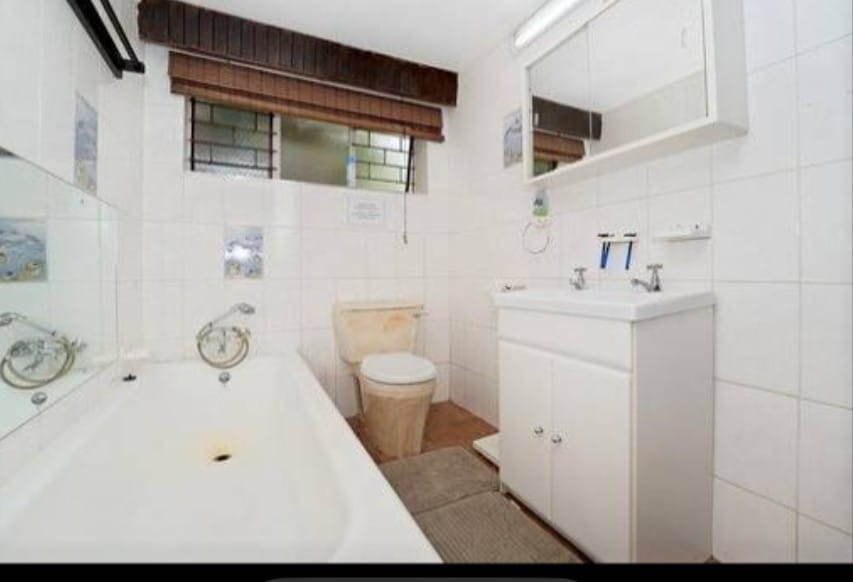 11 Bedroom Property for Sale in Fontainebleau Gauteng