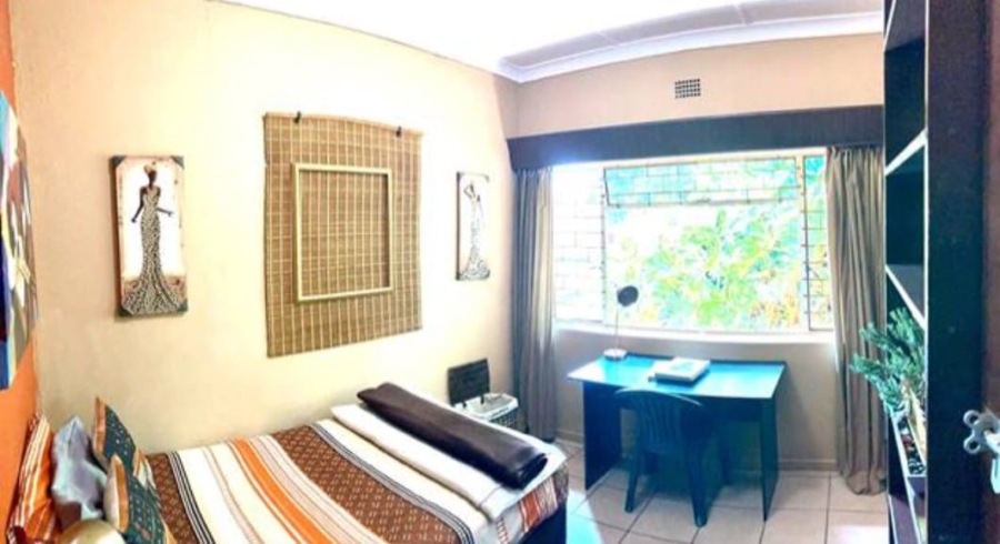 11 Bedroom Property for Sale in Fontainebleau Gauteng