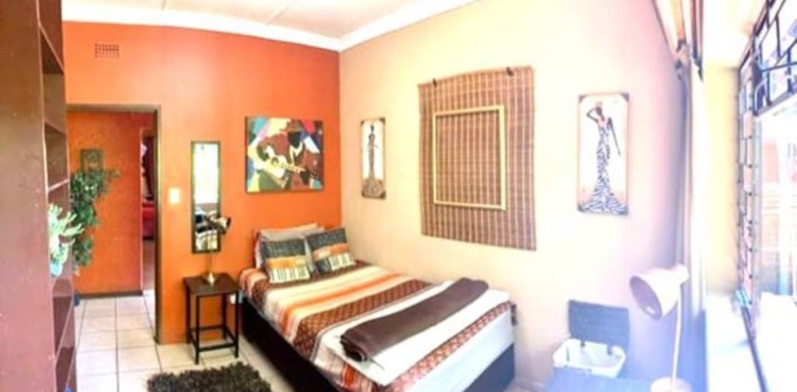 11 Bedroom Property for Sale in Fontainebleau Gauteng