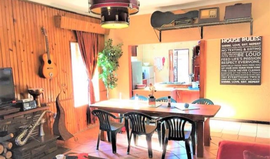 11 Bedroom Property for Sale in Fontainebleau Gauteng