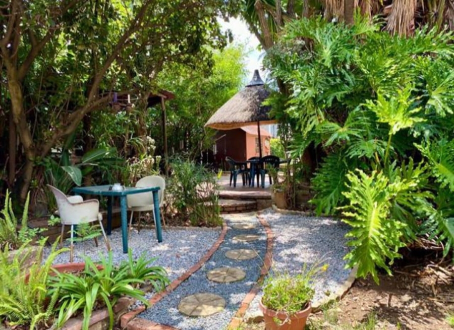 11 Bedroom Property for Sale in Fontainebleau Gauteng