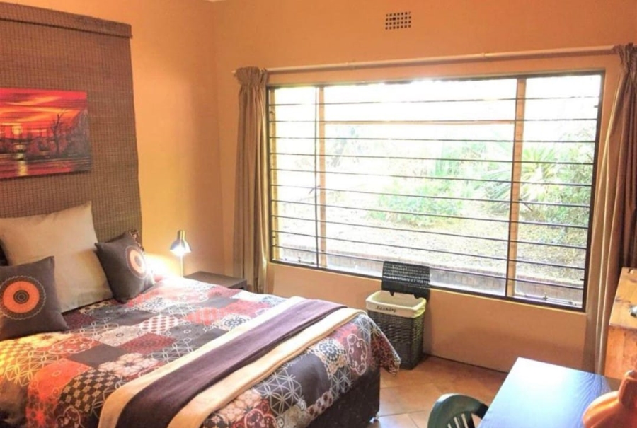 11 Bedroom Property for Sale in Fontainebleau Gauteng