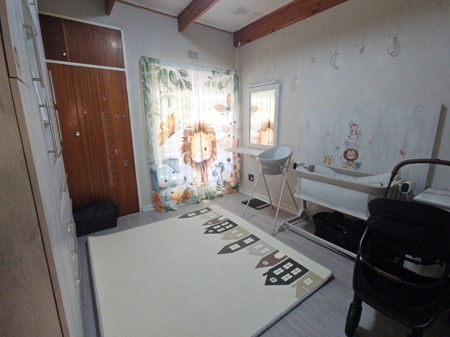 5 Bedroom Property for Sale in Brackenhurst Gauteng