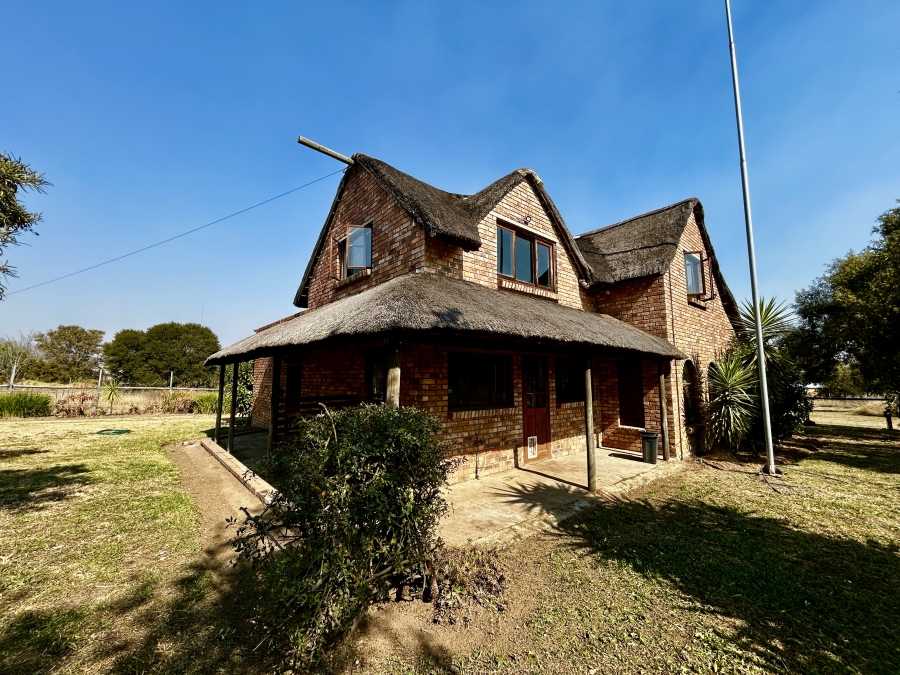 To Let 3 Bedroom Property for Rent in Blue Hills Gauteng