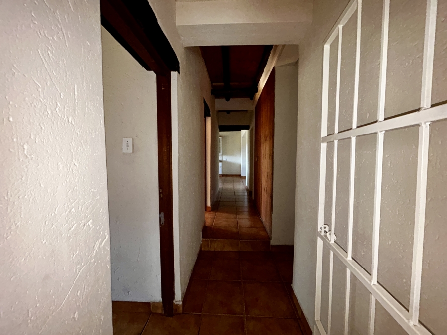 To Let 3 Bedroom Property for Rent in Blue Hills Gauteng