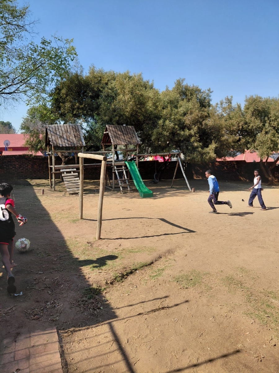 To Let 2 Bedroom Property for Rent in Vorna Valley Gauteng