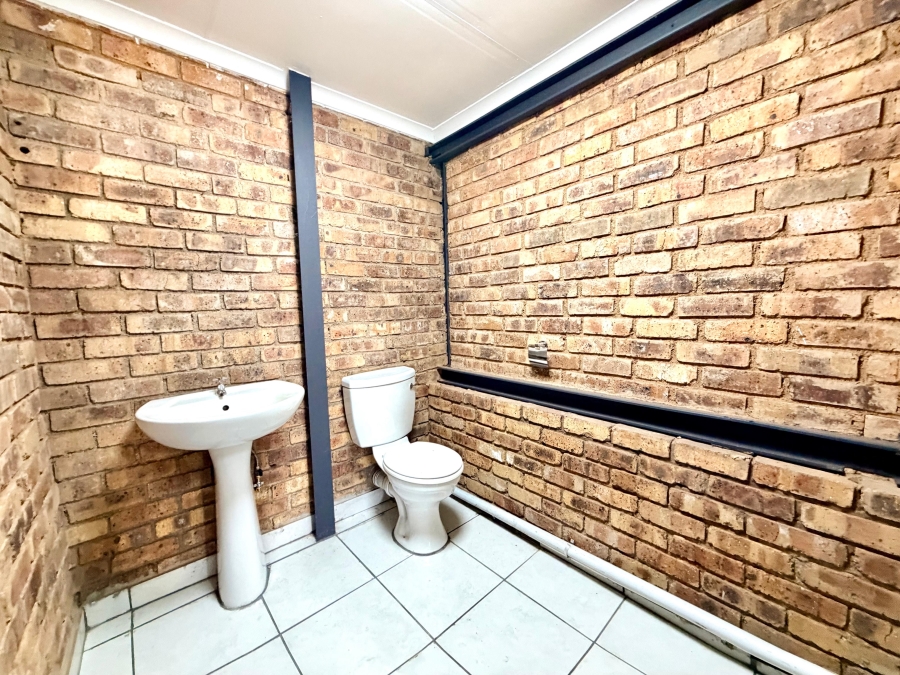 To Let Commercial Property for Rent in Benoni AH Gauteng