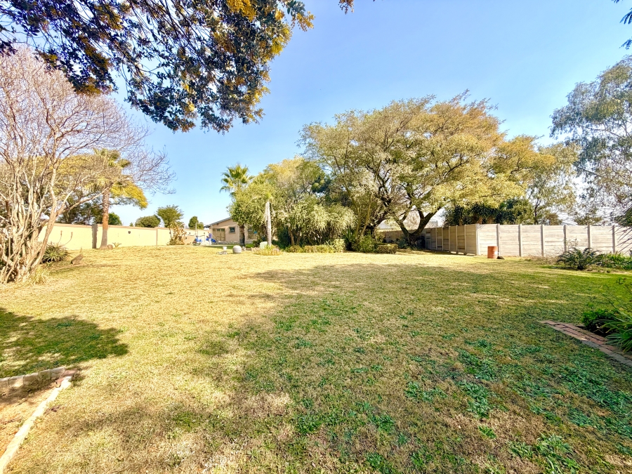 To Let 5 Bedroom Property for Rent in Benoni AH Gauteng