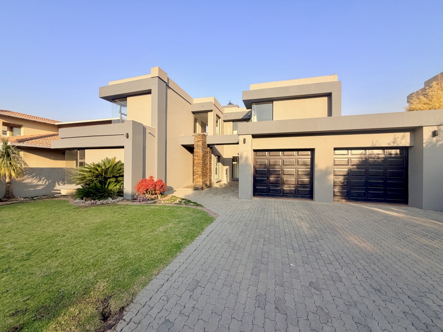 4 Bedroom Property for Sale in La Como Lifestyle Estate Gauteng