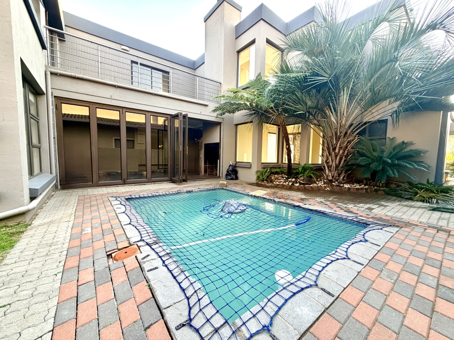 4 Bedroom Property for Sale in La Como Lifestyle Estate Gauteng