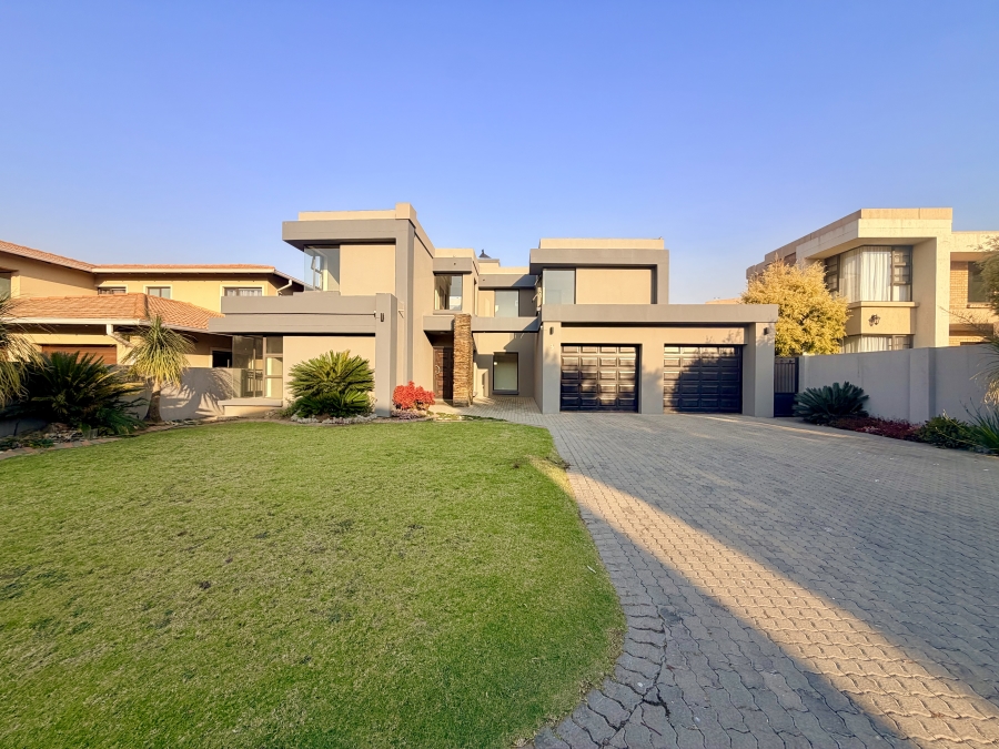 4 Bedroom Property for Sale in La Como Lifestyle Estate Gauteng