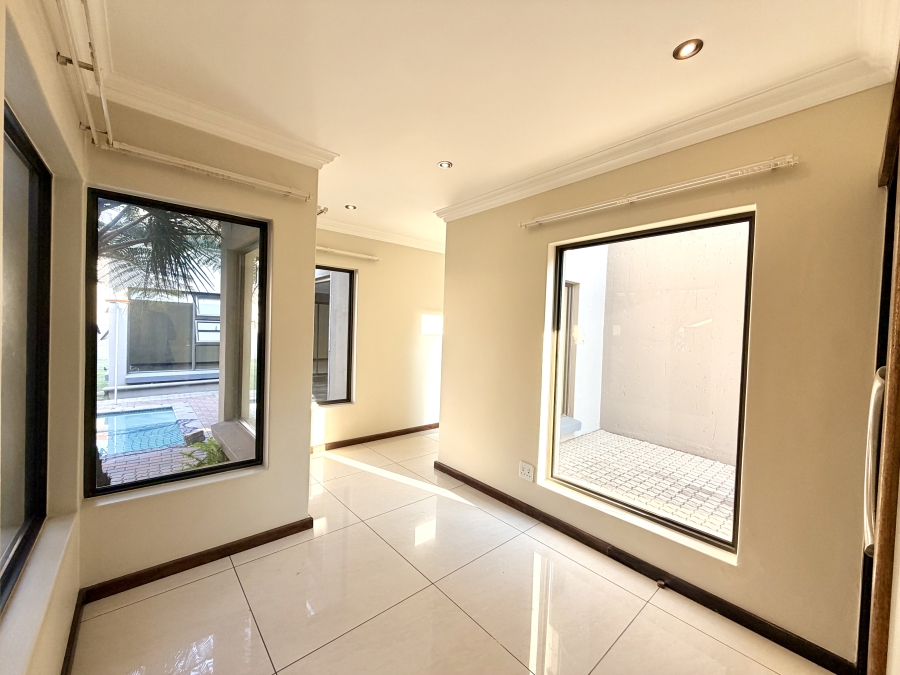 4 Bedroom Property for Sale in La Como Lifestyle Estate Gauteng