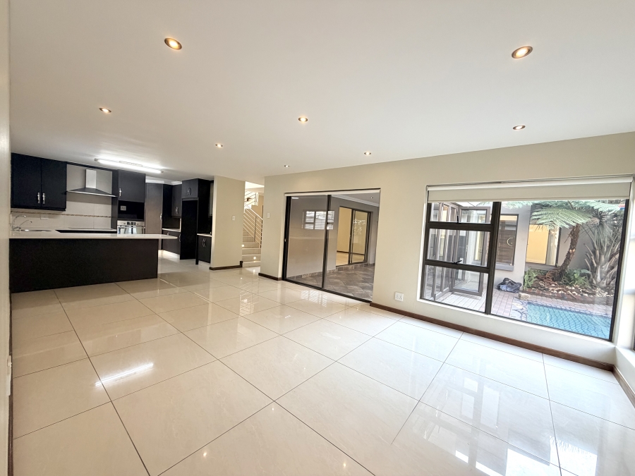 4 Bedroom Property for Sale in La Como Lifestyle Estate Gauteng