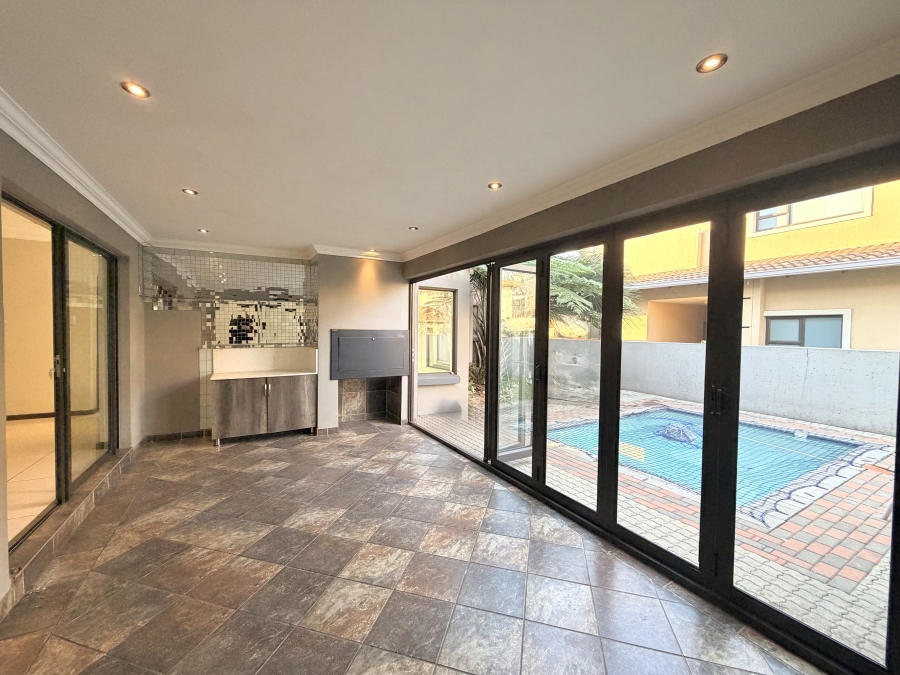4 Bedroom Property for Sale in La Como Lifestyle Estate Gauteng