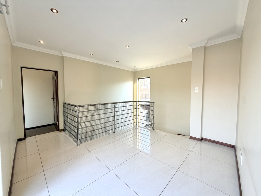 4 Bedroom Property for Sale in La Como Lifestyle Estate Gauteng
