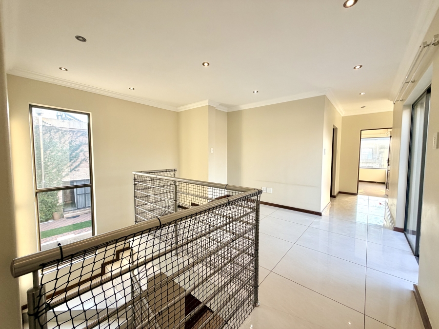 4 Bedroom Property for Sale in La Como Lifestyle Estate Gauteng