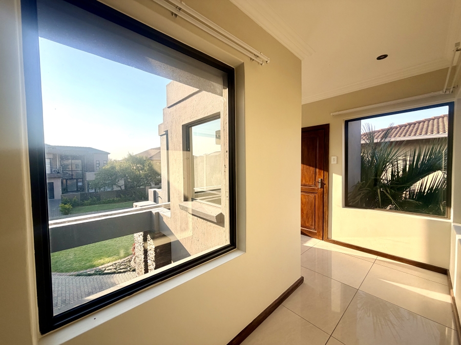 4 Bedroom Property for Sale in La Como Lifestyle Estate Gauteng