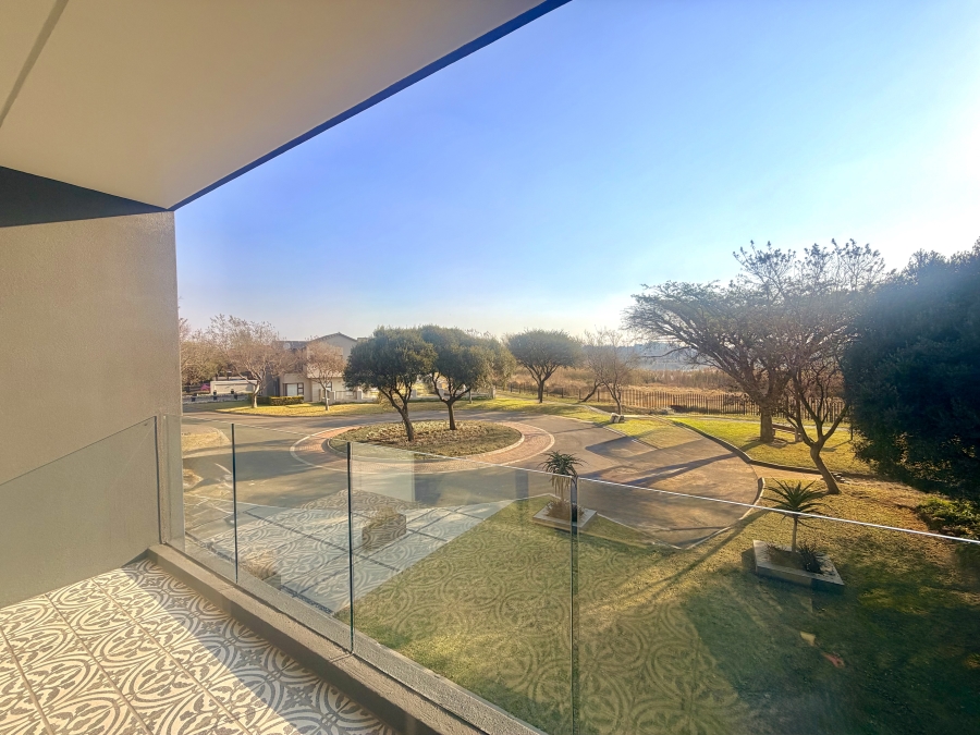 5 Bedroom Property for Sale in La Como Lifestyle Estate Gauteng