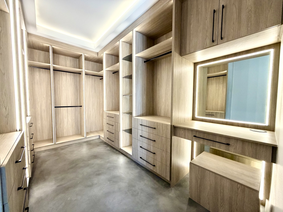 5 Bedroom Property for Sale in La Como Lifestyle Estate Gauteng