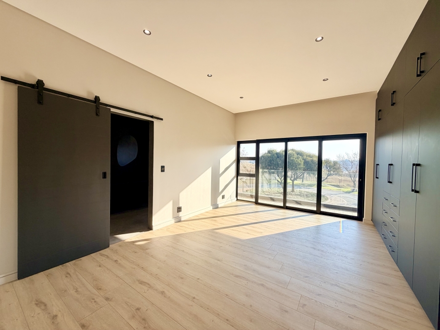5 Bedroom Property for Sale in La Como Lifestyle Estate Gauteng