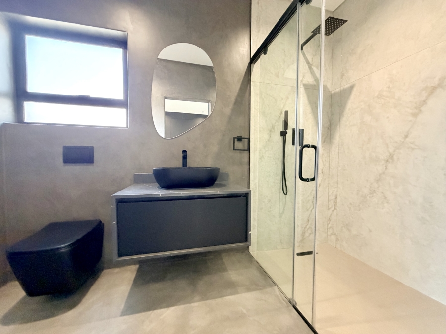 5 Bedroom Property for Sale in La Como Lifestyle Estate Gauteng