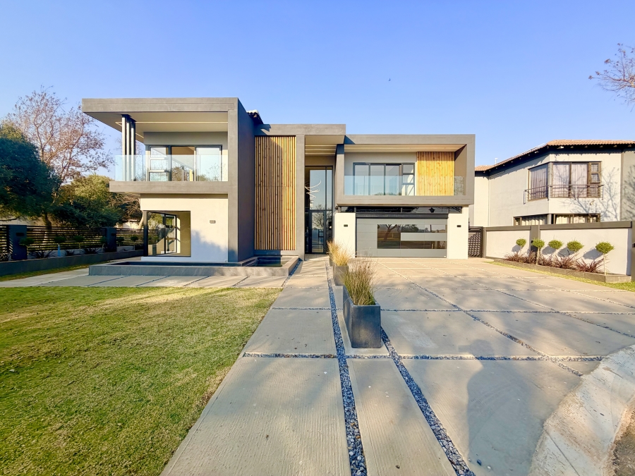 5 Bedroom Property for Sale in La Como Lifestyle Estate Gauteng