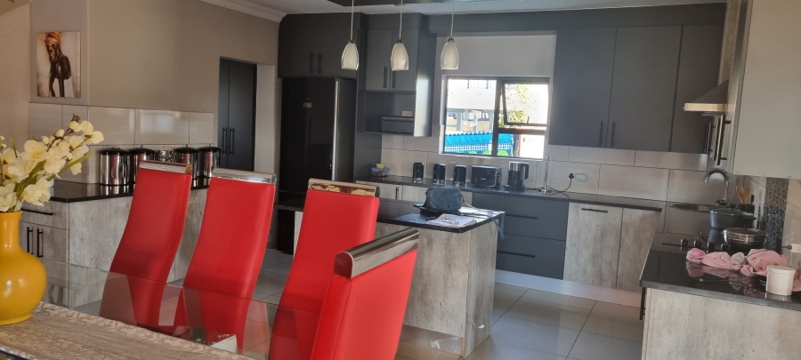 5 Bedroom Property for Sale in Montana Gauteng