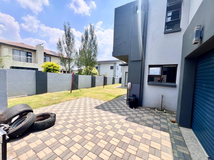 5 Bedroom Property for Sale in Montana Gauteng
