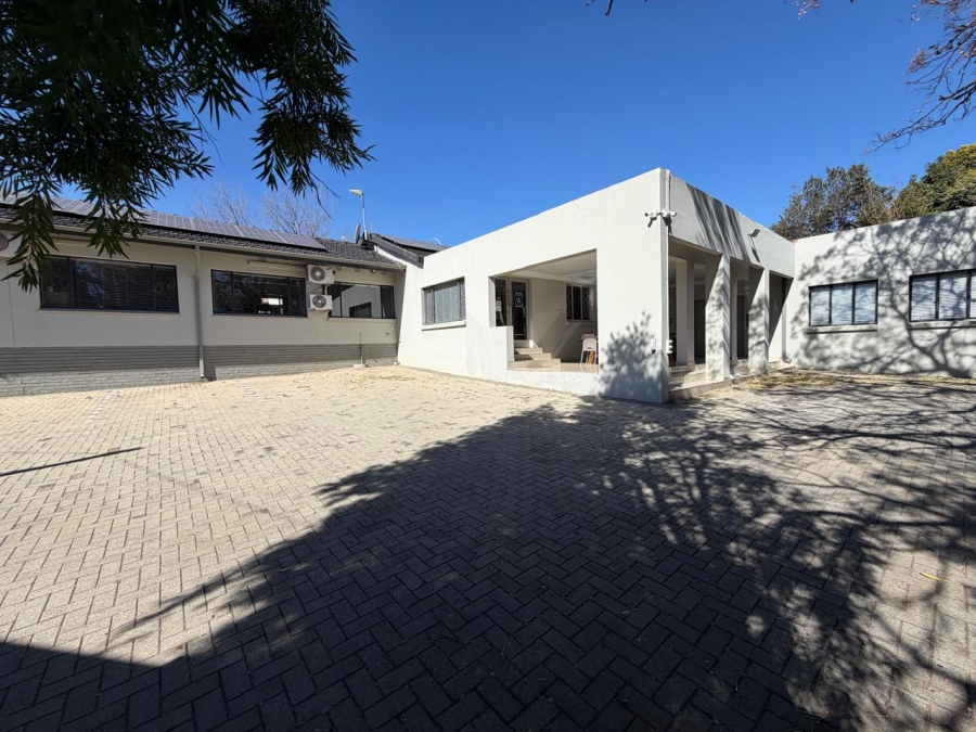 To Let Commercial Property for Rent in Northcliff Gauteng