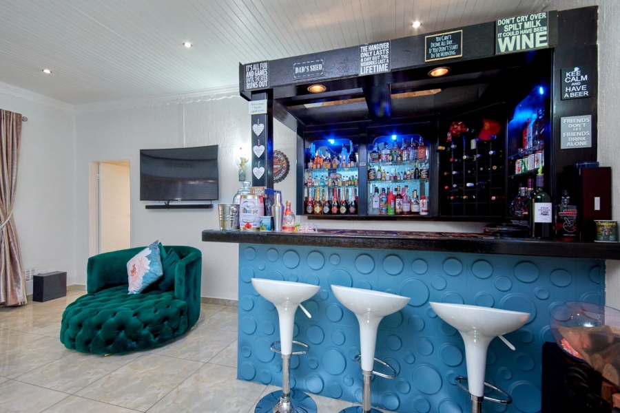 4 Bedroom Property for Sale in Discovery Gauteng