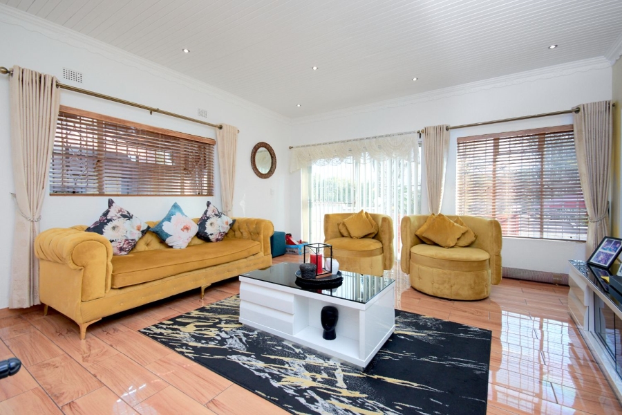 4 Bedroom Property for Sale in Discovery Gauteng