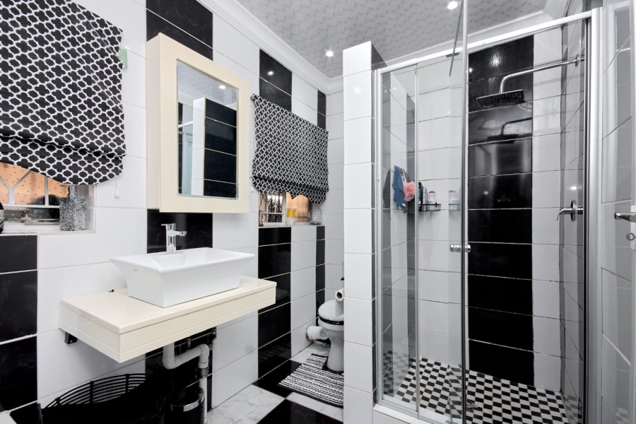 4 Bedroom Property for Sale in Discovery Gauteng