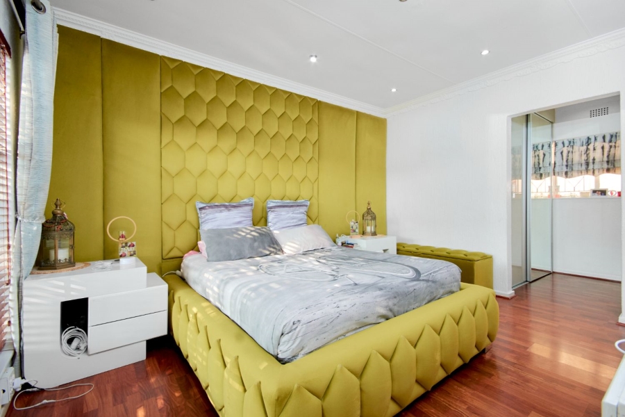 4 Bedroom Property for Sale in Discovery Gauteng