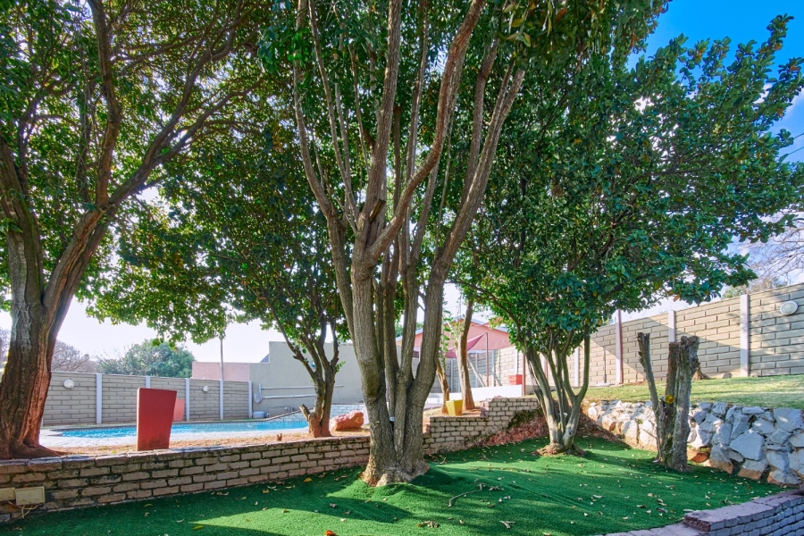 4 Bedroom Property for Sale in Discovery Gauteng