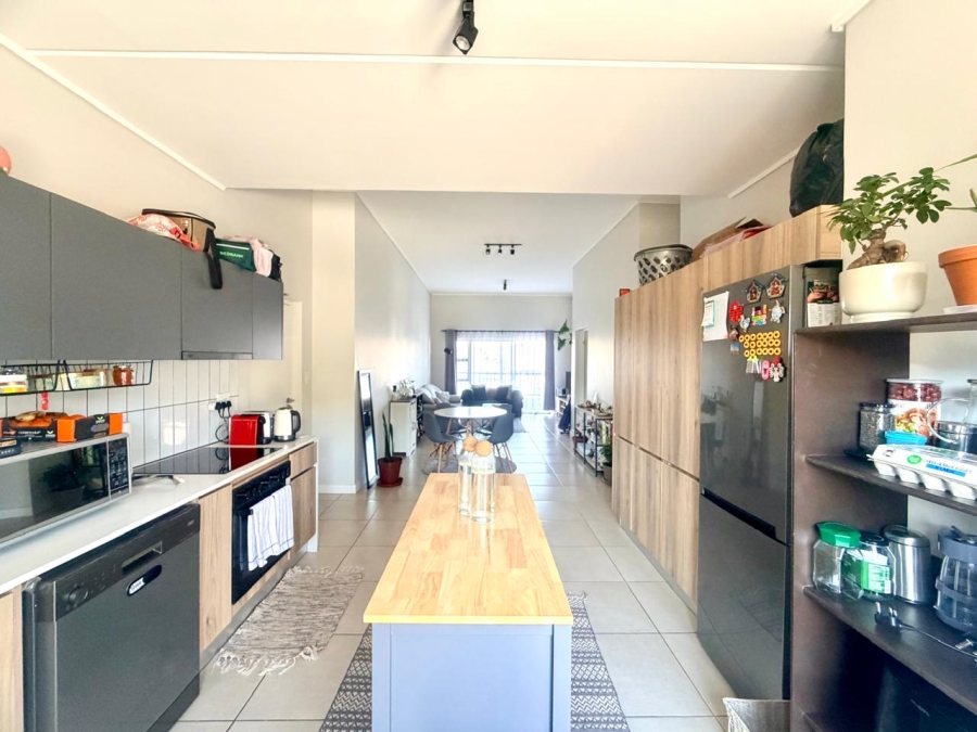 2 Bedroom Property for Sale in Aspen Hills Gauteng