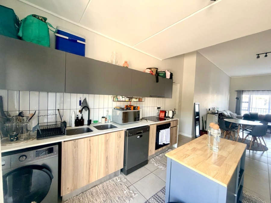2 Bedroom Property for Sale in Aspen Hills Gauteng